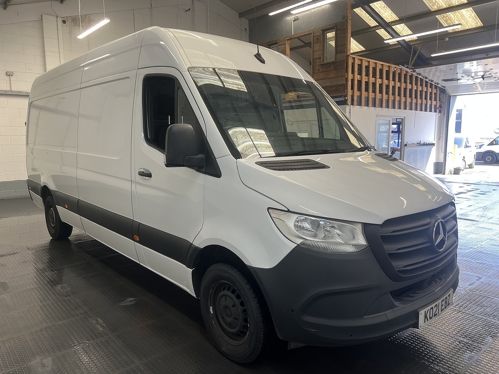 Mercedes-Benz Sprinter 2.0 315 Cdi Progressive Panel Van Manua White #4