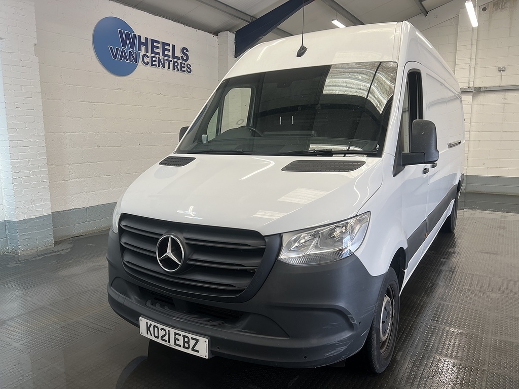Mercedes-Benz Sprinter 2.0 315 Cdi Progressive Panel Van Manua White