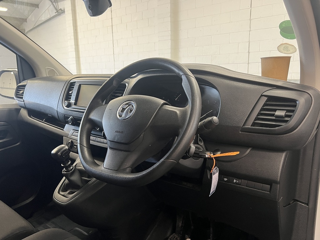 Vauxhall Vivaro 1.5 Turbo D 2900 Prime Panel Van 6Dr White #5