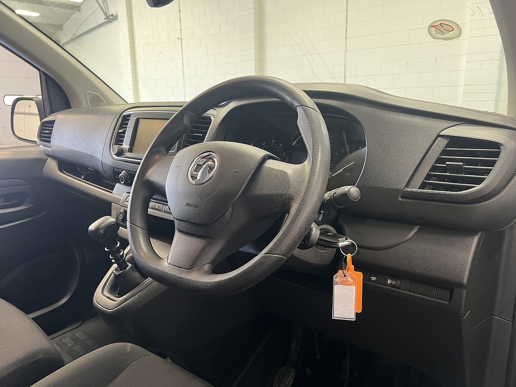 Vauxhall Vivaro 1.5 Turbo D 2900 Pro Panel Van 6Dr L White #6