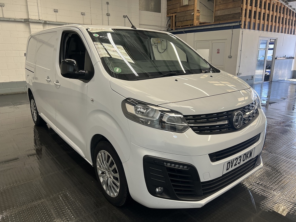 Vauxhall Vivaro 1.5 Turbo D 2900 Pro Panel Van 6Dr L White #4