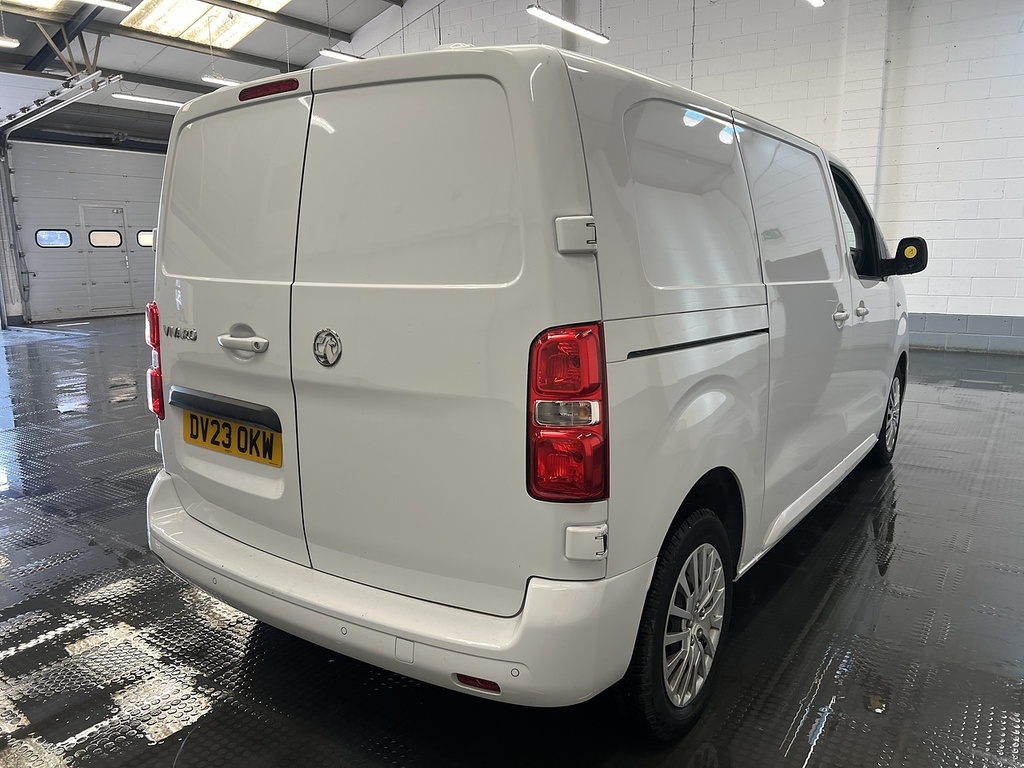 Vauxhall Vivaro 1.5 Turbo D 2900 Pro Panel Van 6Dr L White #3