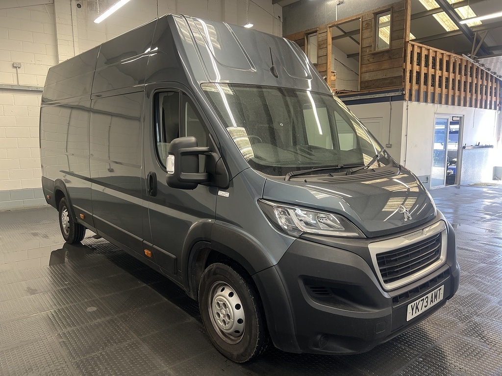 Peugeot Boxer 2.2 Bluehdi 435 Professional Premium Panel Van 5 Grey #4