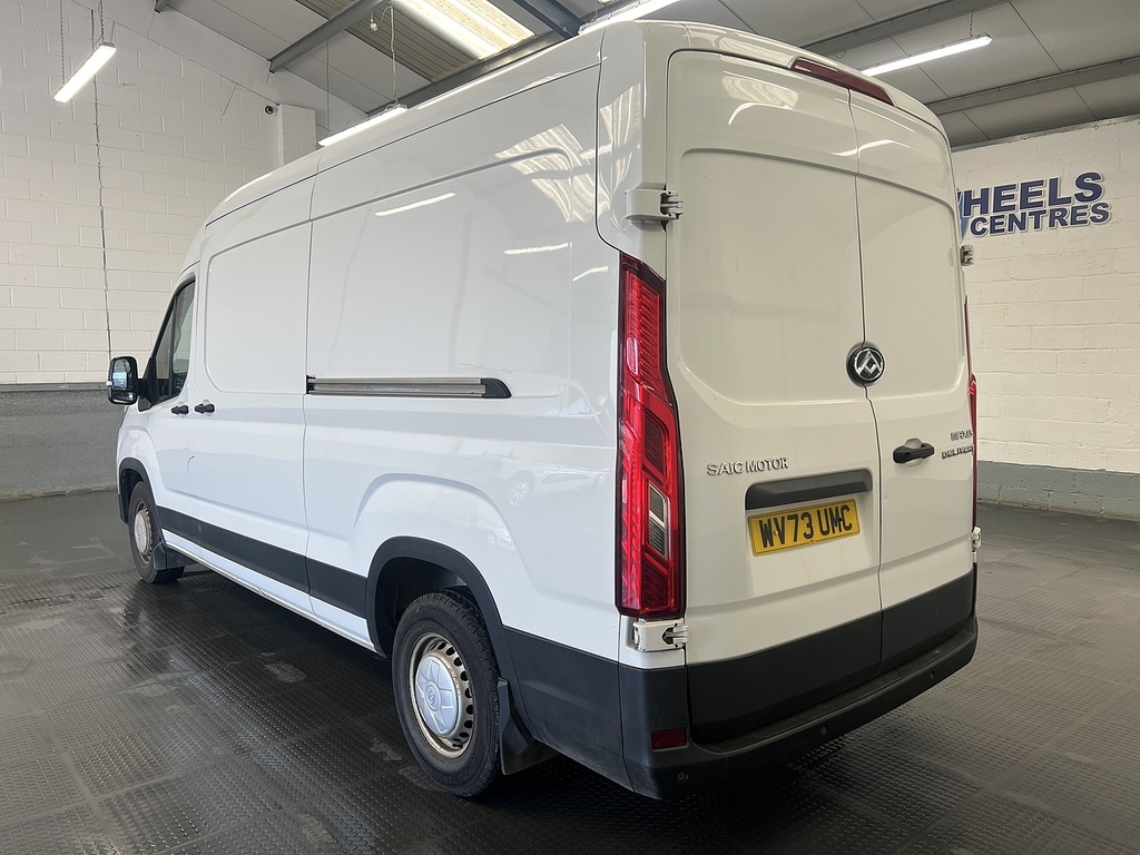 Maxus Deliver 9 D20 White #2