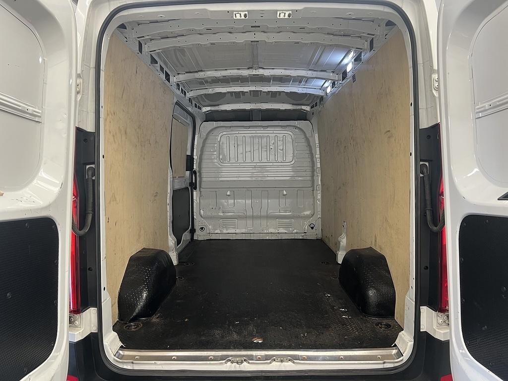 Maxus Deliver 9 D20 White #5