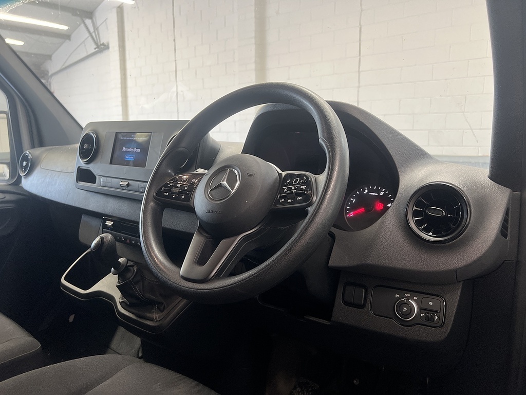 Mercedes-Benz Sprinter 315 Cdi Premium White #6
