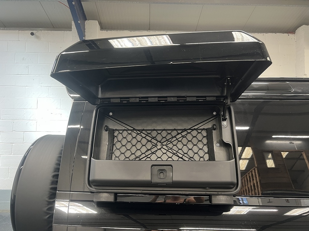 Land Rover Defender 90 3.0 D250 X-dynamic Se 90 Black #35