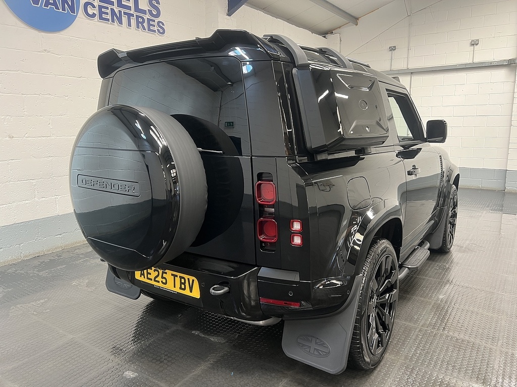 Land Rover Defender 90 D350 Mhev X-dynamic Hse Black #5