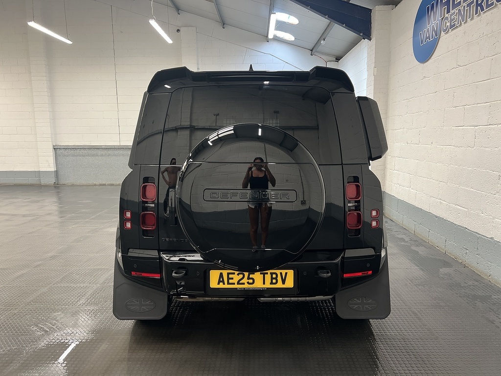 Land Rover Defender 90 D350 Mhev X-dynamic Hse Black #4
