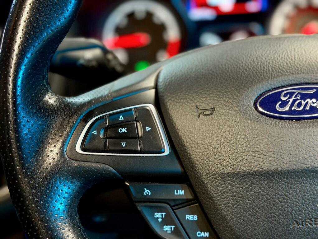 Ford Focus 1.0 Ecoboost 125 St-line 5Dr- Touch Screen, Start Grey #25