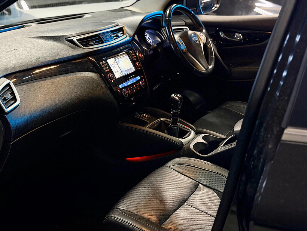 Nissan Qashqai Tekna Dig-t Grey #41