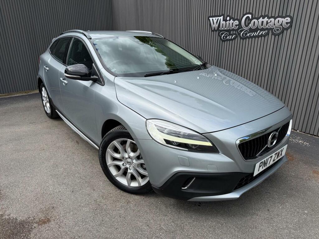 Volvo V40 Cross Country Hatchback 2.0 D3 Nav Plus Euro 6 Ss 20171 Silver