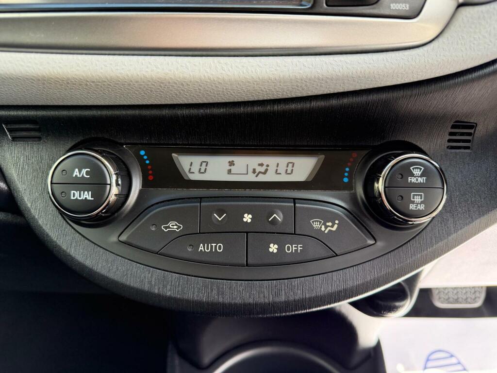 Toyota Yaris Hatchback Grey #17