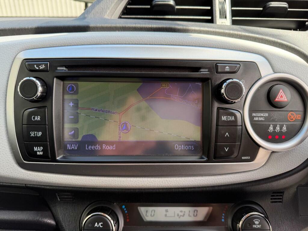 Toyota Yaris Hatchback Grey #36
