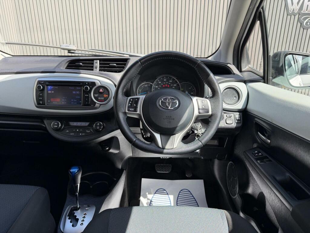 Toyota Yaris Hatchback Grey #14