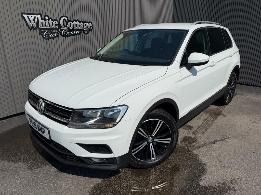 Volkswagen Tiguan 1.4 Tsi Se Navigation Euro 6 Ss White #4