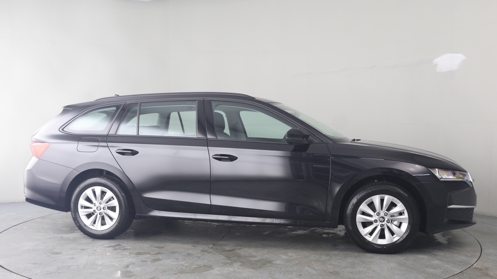 Skoda Octavia 1.5 Tsi Act Se Technology Estate Black #4