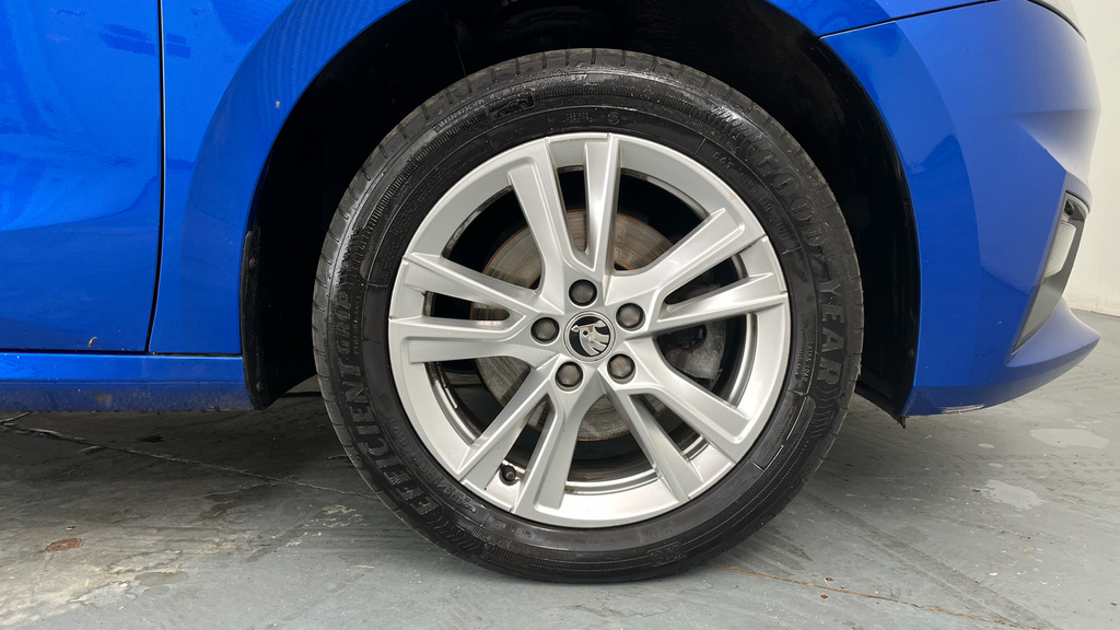 Skoda Fabia 1.0 Tsi Se L Hatchback Euro 6 S CA24VUW Blue #5