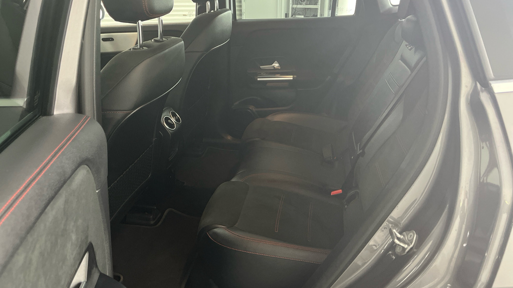 Mercedes-Benz EQA Sport Black #13