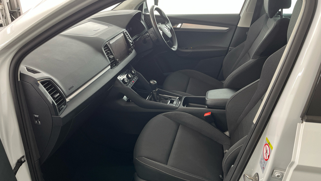 Skoda Karoq 1.5 Tsi Act Se Drive Suv Euro 6 WK23UKU White #2
