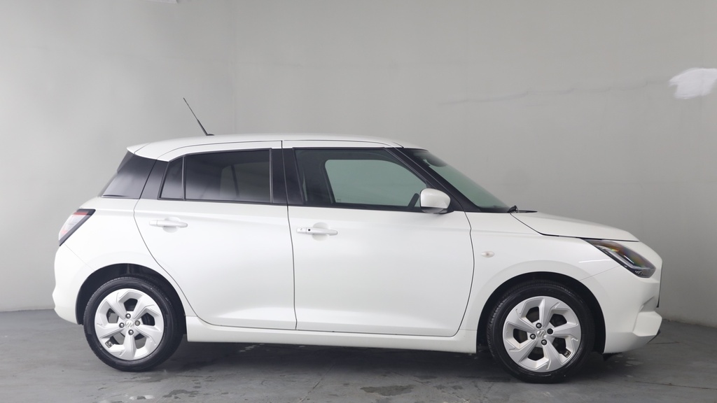 Suzuki Swift 1.2 Mhev Motion Hatchback Hybrid White #3