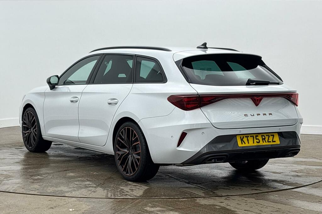 Cupra Leon 1.5 Etsi V3 Estate Hybrid Dsg Euro 6 S White #3
