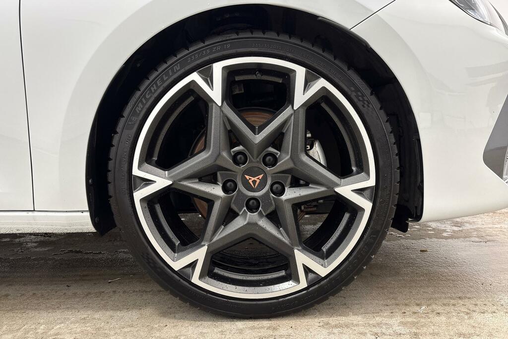 Cupra Leon 1.5 Tsi V2 Hatchback Euro 6 Ss White #3