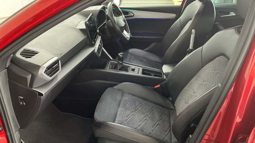 Seat Leon 1.5 Tsi Evo Fr Sport Hatchback E KY21TSO Red #2