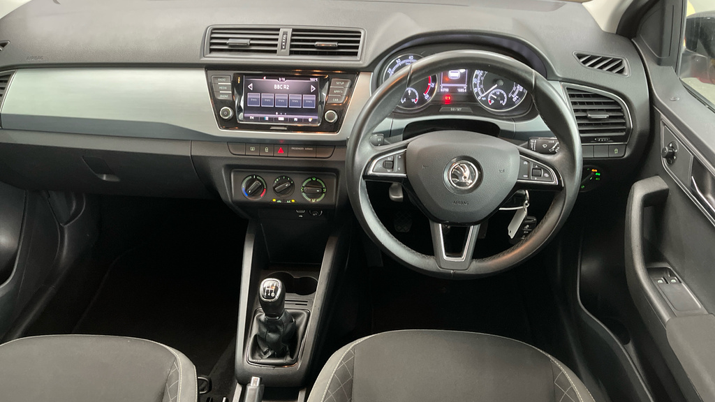 Skoda Fabia 1.0 Tsi 110 Se Dsg Silver #17