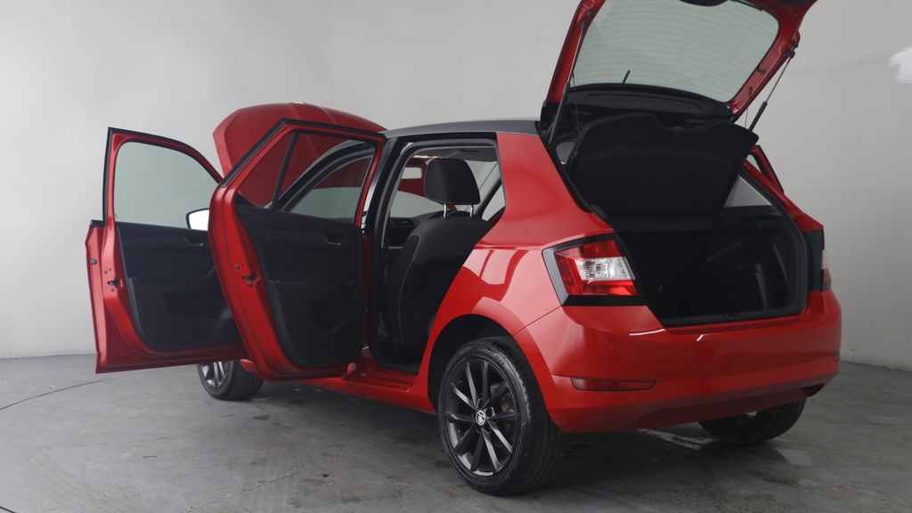 Skoda Fabia 1.0 Tsi 110 Se Dsg Silver #10
