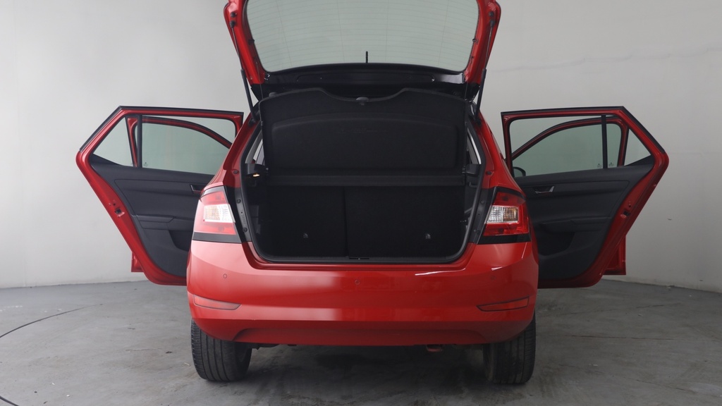 Skoda Fabia 1.0 Tsi 110 Se Dsg Silver #13