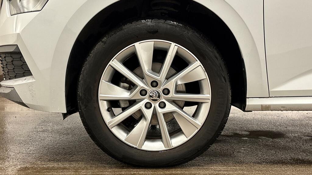 Skoda Kamiq 1.0 Tsi Se Suv Euro 6 Ss 110 White #4