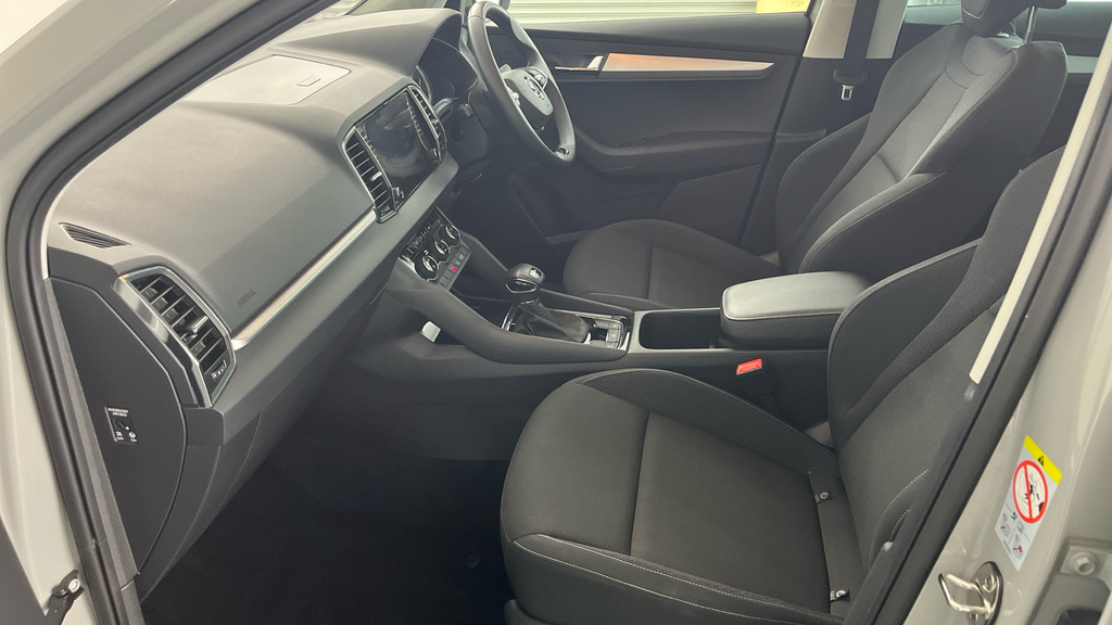 Skoda Karoq 1.5 Tsi Act Se Drive Suv Dsg Euro 6 S Grey #2