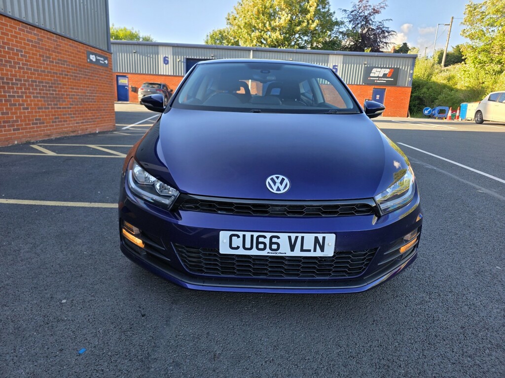 Volkswagen Scirocco Hatchback 2.0 Tdi Bluemotion Tech 201666 Purple