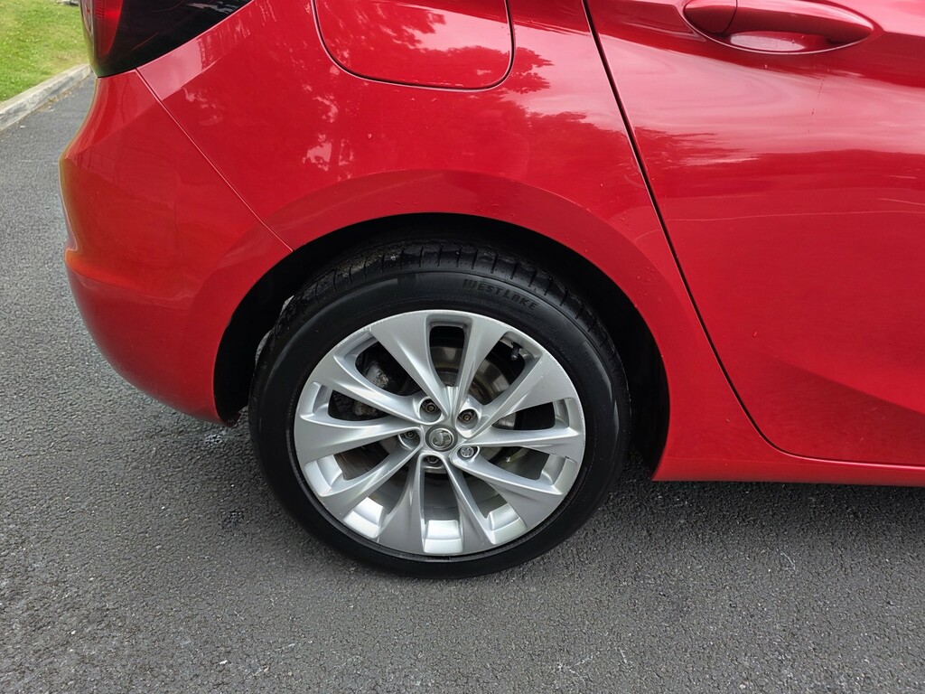 Vauxhall Astra Sri Nav T Red #9