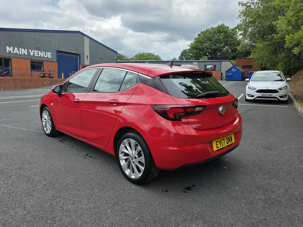 Vauxhall Astra Sri Nav T Red #8