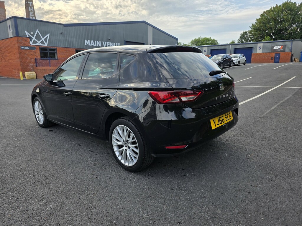 Seat Leon 2.0 Tdi Se Dynamic Technology Black #4