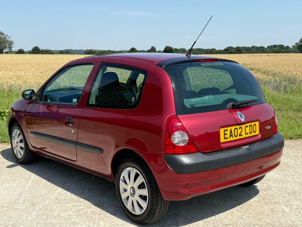 Renault Clio 1.4 Expression 174 Gkm, 9 Red #3