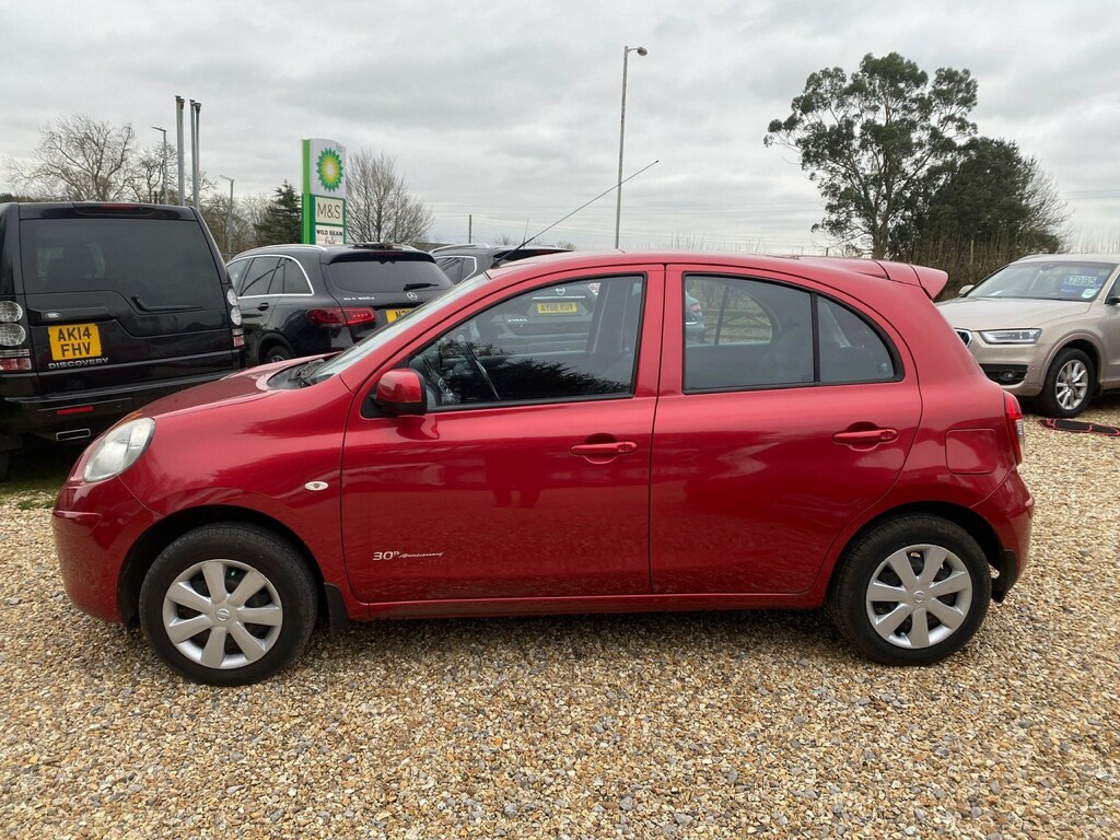 Nissan Micra Hatchback 1.2 12V Visia 2013 Red #2
