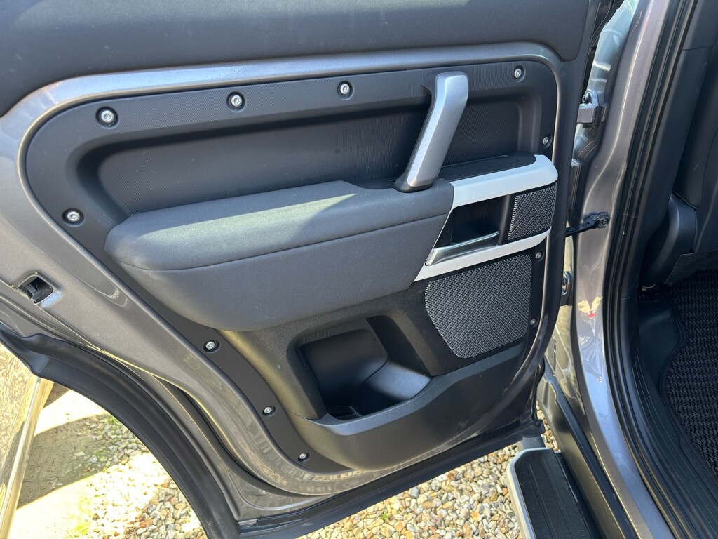 Land Rover Defender 110 Suv 3.0 D300 Mhev X-dynamic Se 2022 FJ72YVL Grey #4