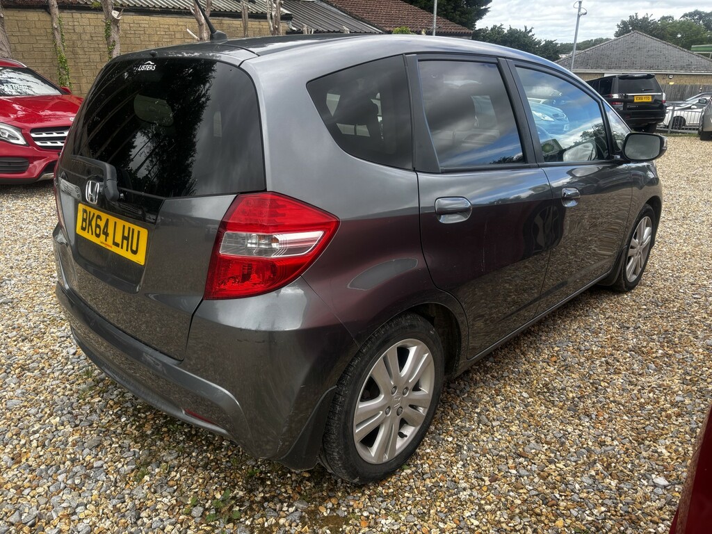 Honda Jazz Hatchback 1.4 I-vtec Es Plus 2014 Grey #2