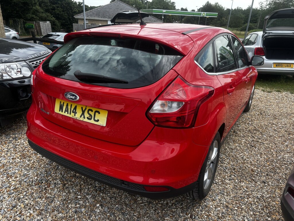 Ford Focus 1.6 Zetec Red #5