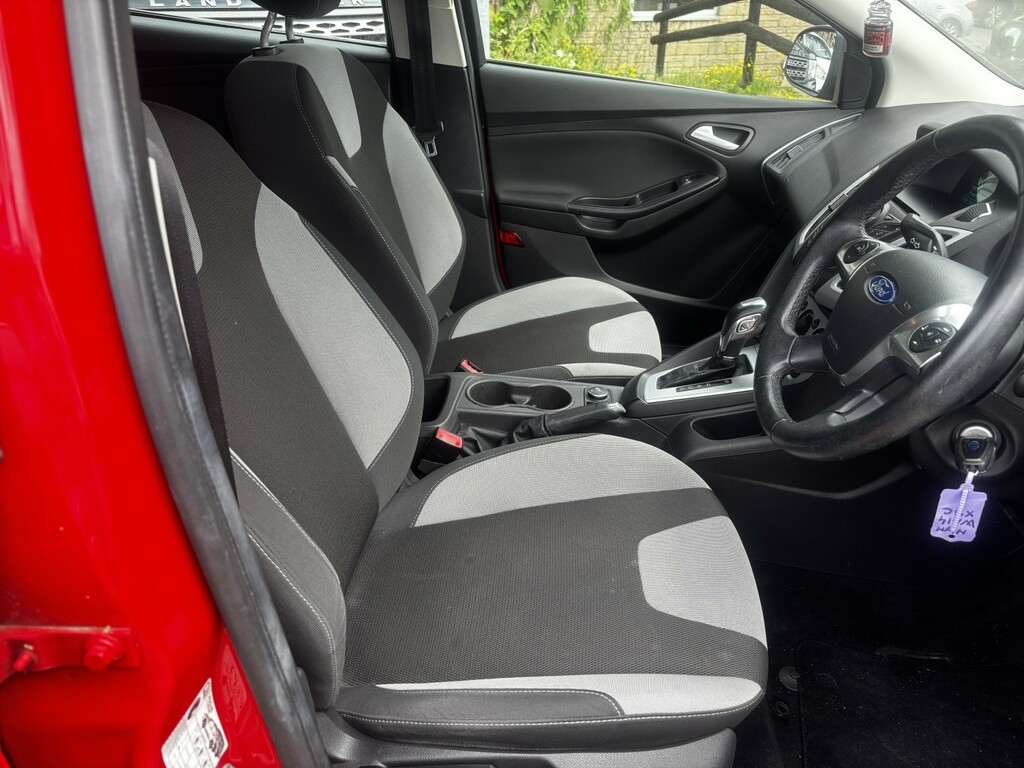 Ford Focus 1.6 Zetec Red #6