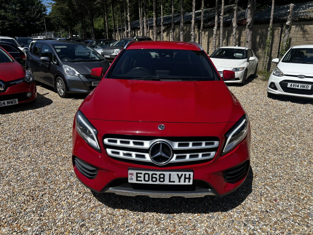 Mercedes-Benz GLA Class 2.1 Gla200d Amg Line Red #6