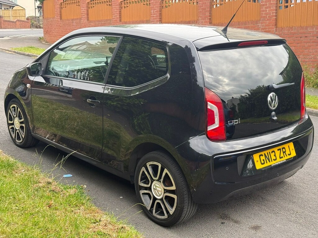 Volkswagen Up 1.0 High Up Black #3
