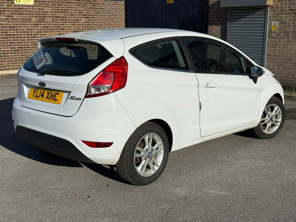 Ford Fiesta 1.25 82 Zetec White #3