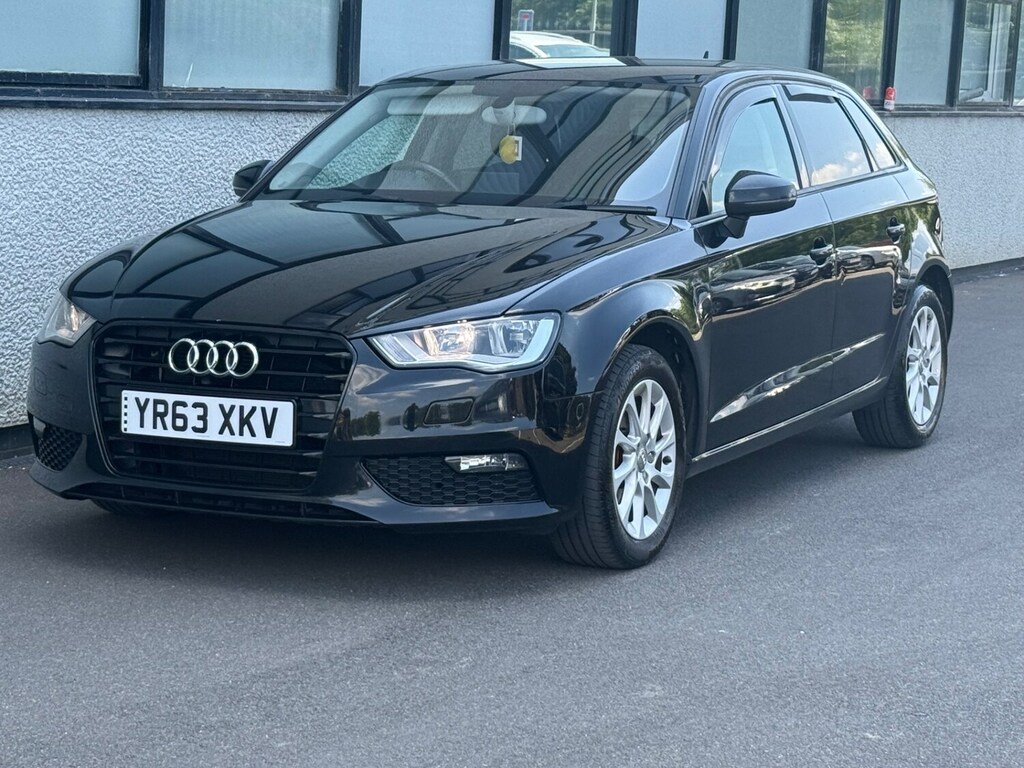 Audi A3 1.6 Tdi Se Black #3