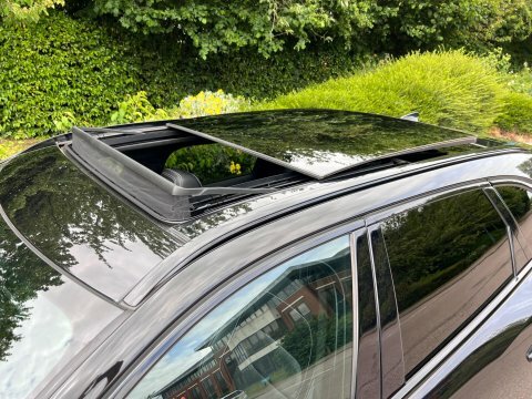Jaguar F-Pace 2019 69 2.0 Black #5
