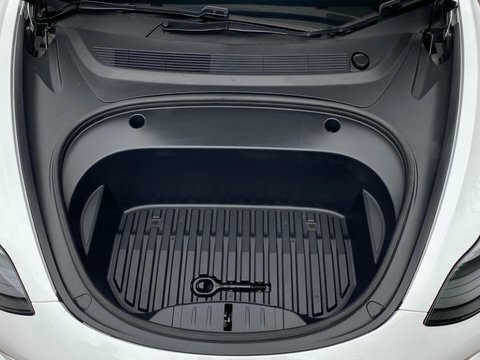 Tesla Model 3 Long Range Grey #32