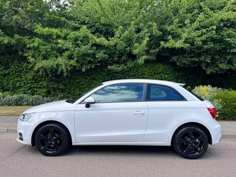 Audi A1 1.6 Tdi Black Edition White #52